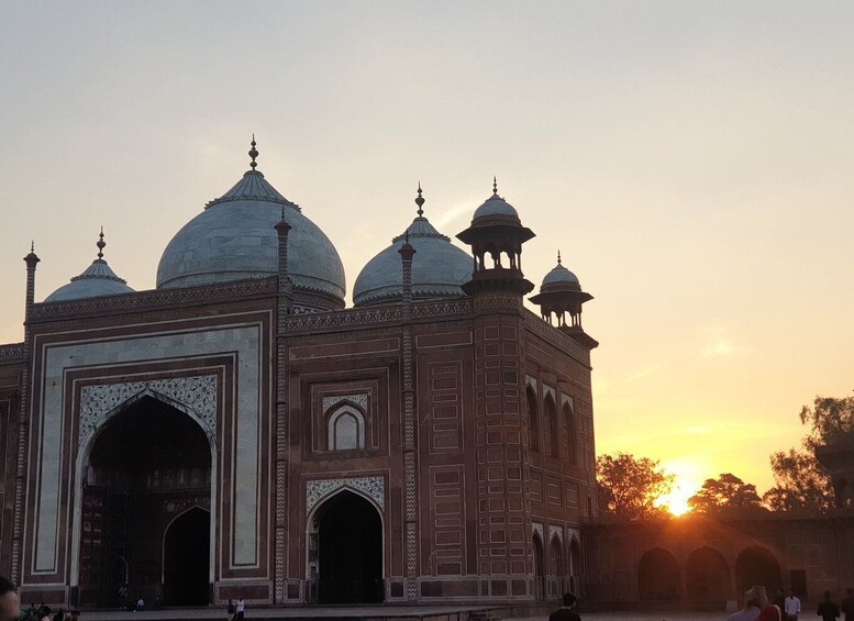Picture 14 for Activity From Delhi: Private Taj Mahal Sunrise & Sunset 2-Day Tour