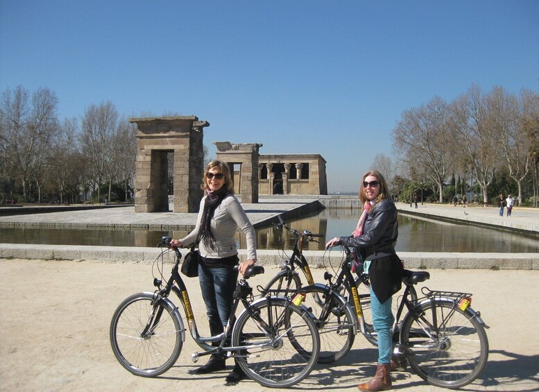 Picture 9 for Activity Top highlights of Madrid Bike Tour- 3hrs (e-bike optional)