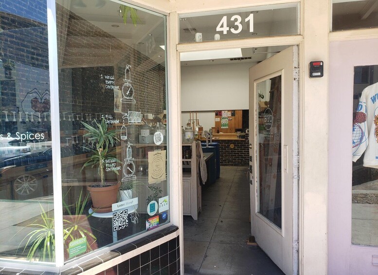 Picture 7 for Activity Los Angeles: Old Pasadena Food Tasting Walking Tour