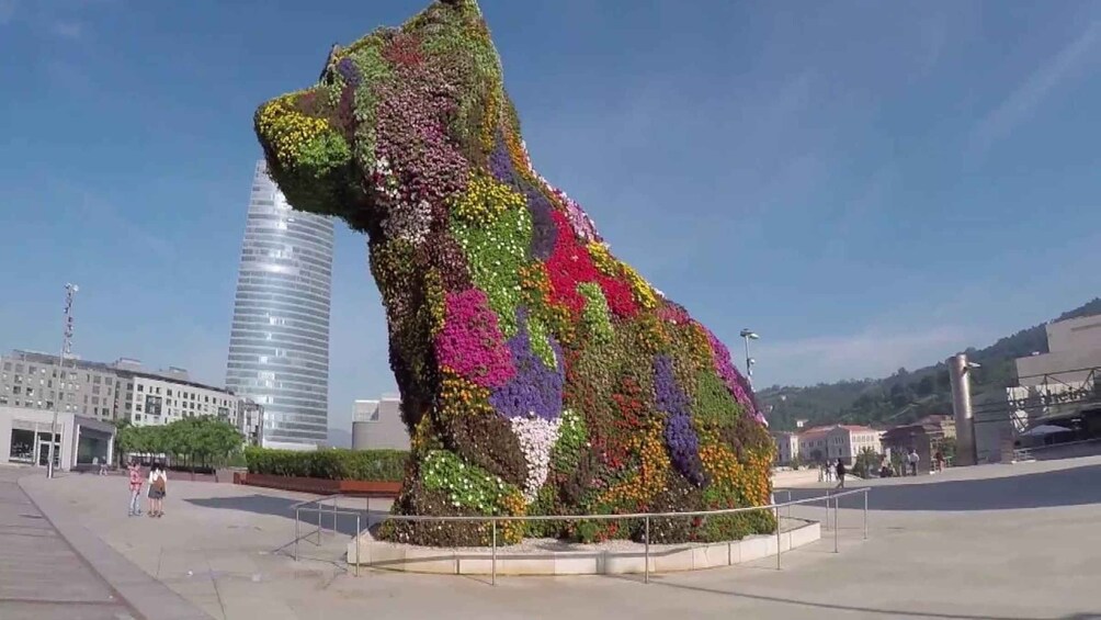 Picture 14 for Activity Bilbao: Guggenheim Museum Tour with Skip-the-Line Tickets