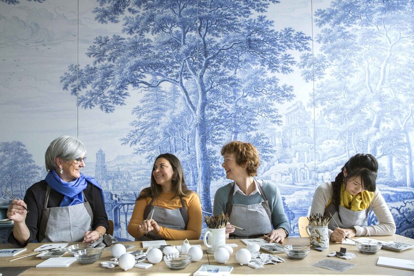 Picture 6 for Activity Royal Delft: Delftblue Factory and Museum