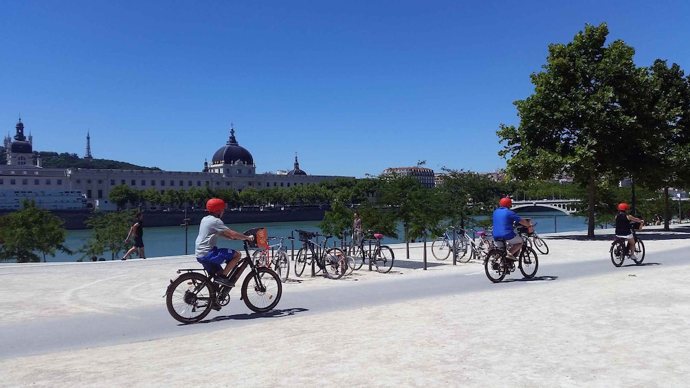 Picture 8 for Activity Lyon: 3-Hour Guided E-Bike Tour