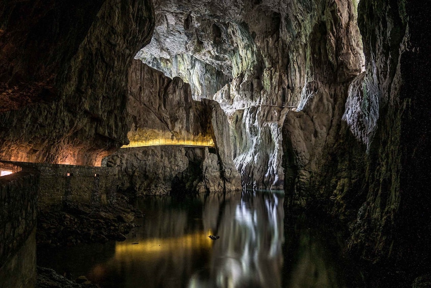 Ljubljana: UNESCO-Listed Škocjan Caves and Piran Day Trip