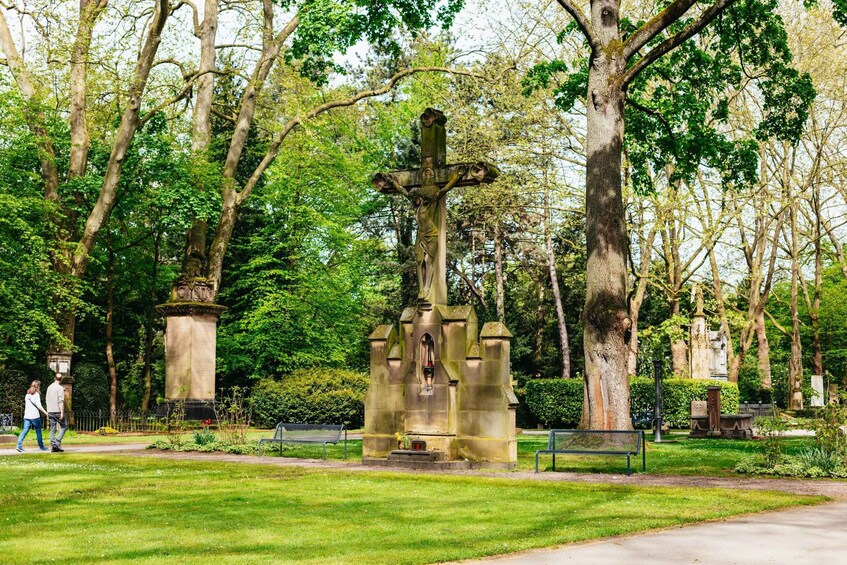 Picture 10 for Activity Cologne: Melaten Cemetery Life, Love and Death Tour