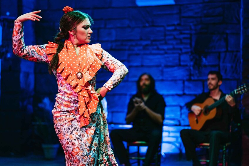 Picture 7 for Activity Seville: Baraka Sala Flamenca Show with Drink in Tirana