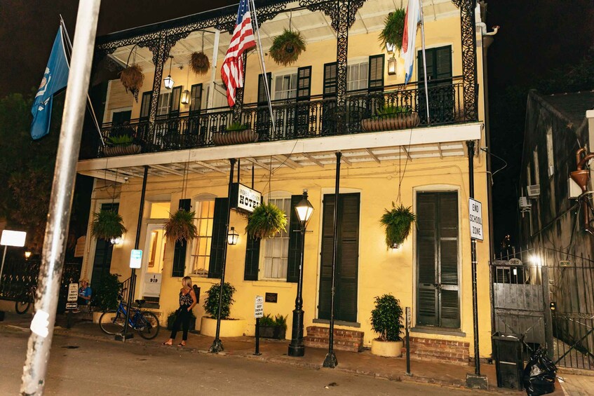 Picture 8 for Activity New Orleans: Haunted Pub Crawl