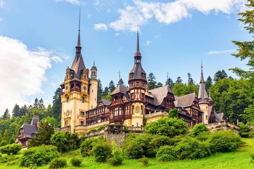 Picture 1 for Activity From Bucharest: Day Trip to Sinaia