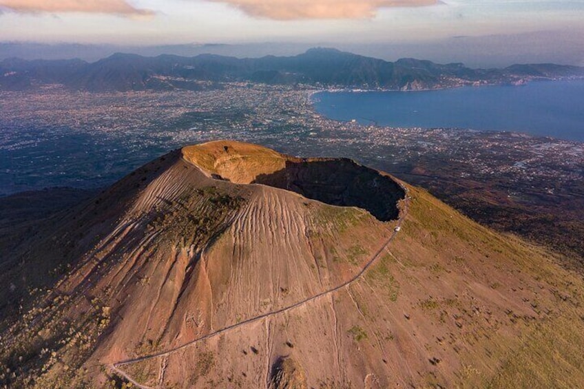 Tour Mount Vesuvius with Entry Tickets and Round Trip Transfer Included