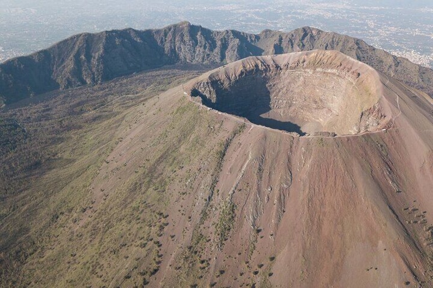 Tour Mount Vesuvius with Entry Tickets and Round Trip Transfer Included