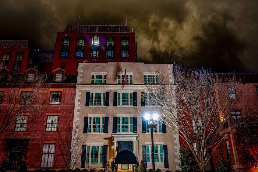 Washington, DC: Ghosts and Spirits Haunted Walking Tour