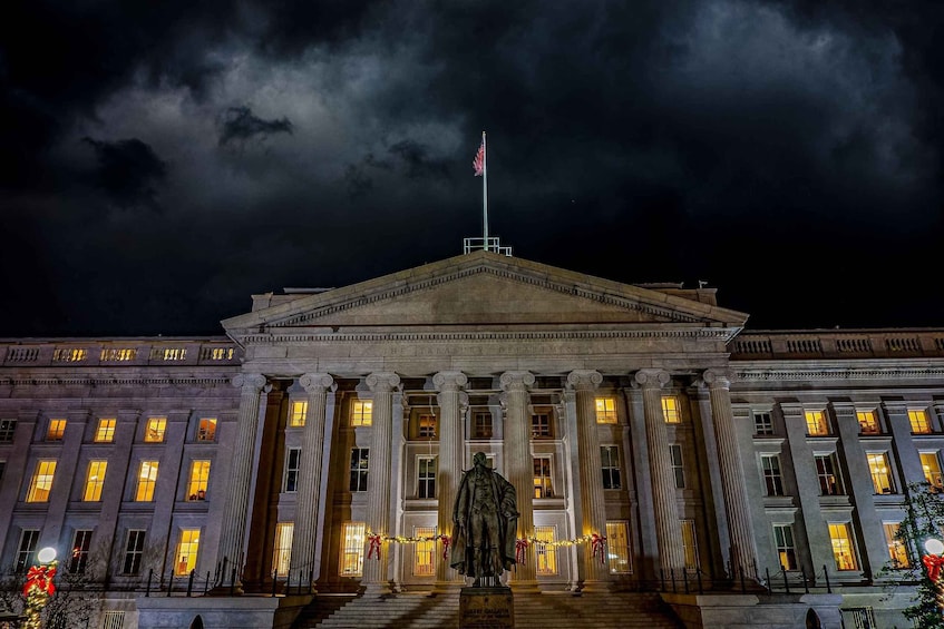 Picture 16 for Activity Washington, DC: Ghosts and Spirits Haunted Walking Tour