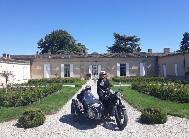 Picture 14 for Activity From Bordeaux: Saint-Emilion Wine Tour in a Sidecar