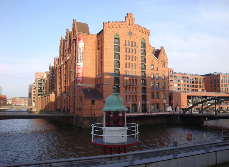 Picture 1 for Activity Hamburg Harbor: 3.5-Hour Guided Tour by Bike