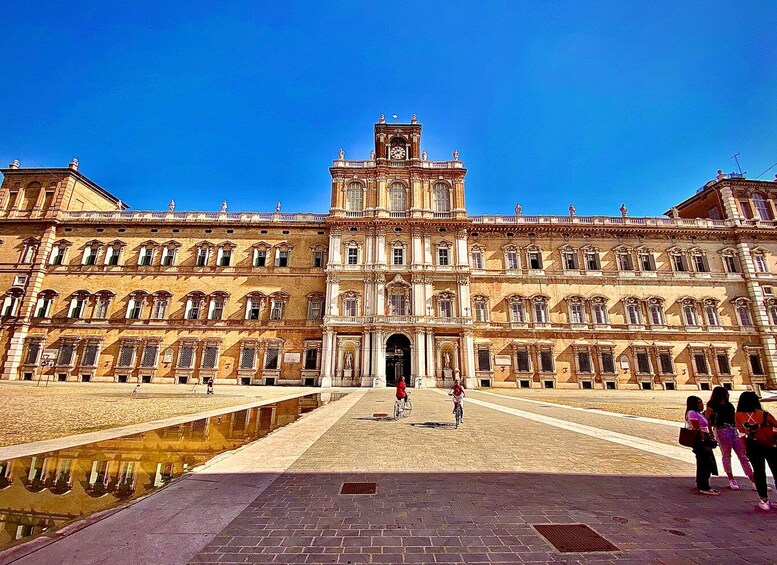 Picture 4 for Activity Modena: Private Walking Tour with A Guide