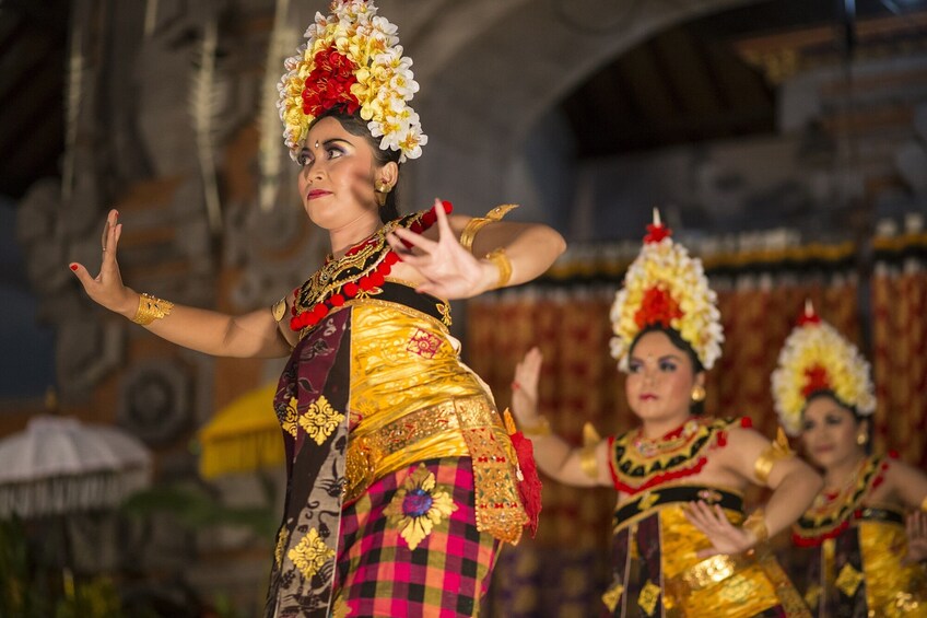 Legong Dance Show Tickets at Ubud Palace Bali