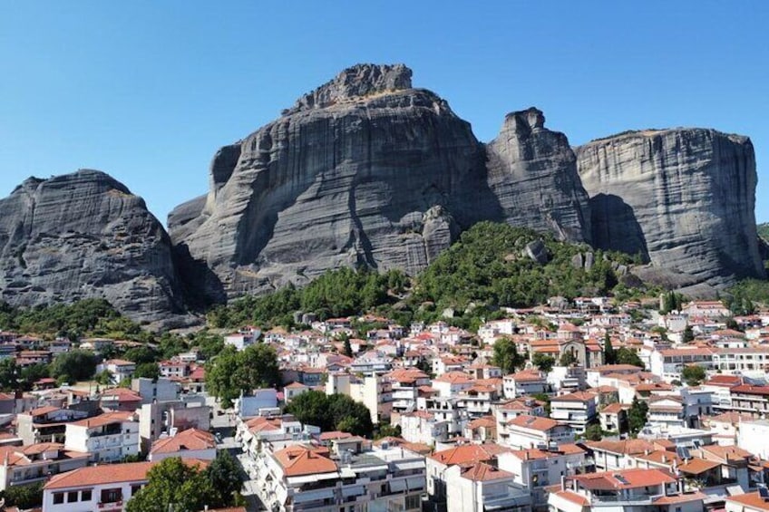 Meteora Day Trip by train & Audioguide in 6 languages