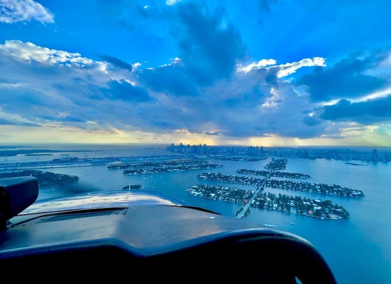 Picture 14 for Activity Miami: South Beach Private 35-Minute Guided Flight Tour