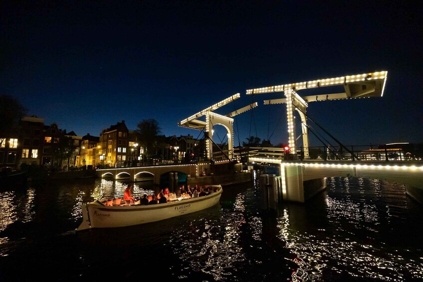 Picture 5 for Activity Amsterdam: Evening Canal Cruise with (Open) Bar on Board