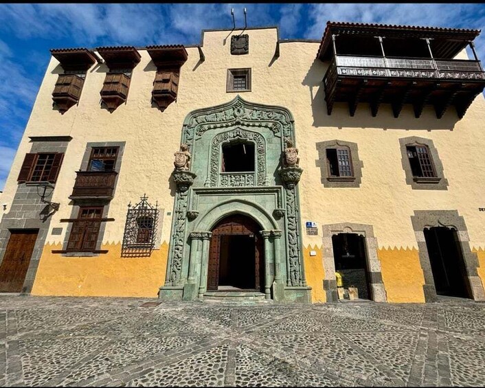 Picture 13 for Activity City Treasures Unveiled: 3.5-Hour Las Palmas Taxi and Walkin