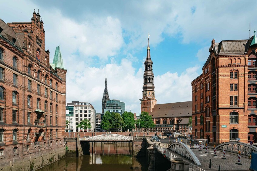 Picture 8 for Activity Hamburg: Line A Hop-On Hop-Off Sightseeing Tour