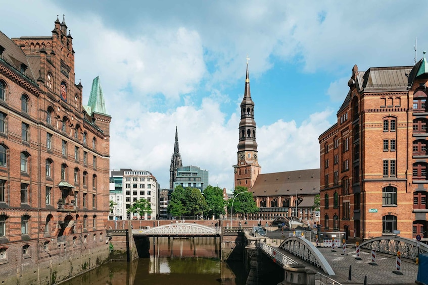 Picture 8 for Activity Hamburg: Line A Hop-On Hop-Off Sightseeing Tour