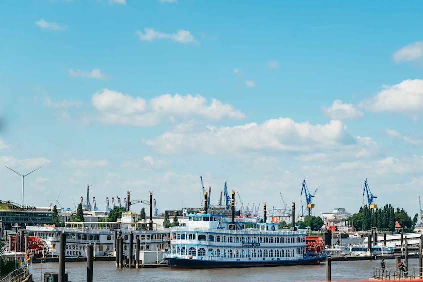 Picture 9 for Activity Hamburg: Line A Hop-On Hop-Off Sightseeing Tour