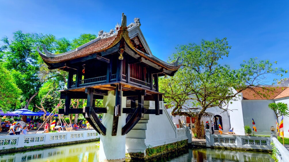 Explore Hanoi by Your Own Way in One Day-Hanoi City Tour