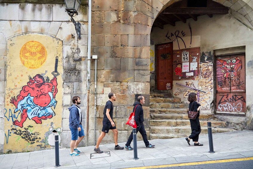 Picture 5 for Activity Bilbao: Street Art Walking Tour with Local Craft Beer