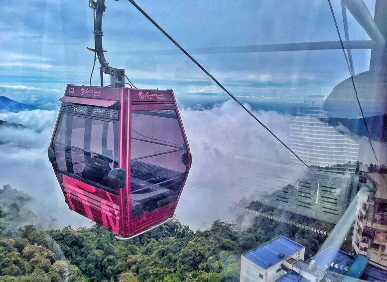 Picture 2 for Activity Kuala Lumpur: Genting Highlands & Batu Caves Day Trip