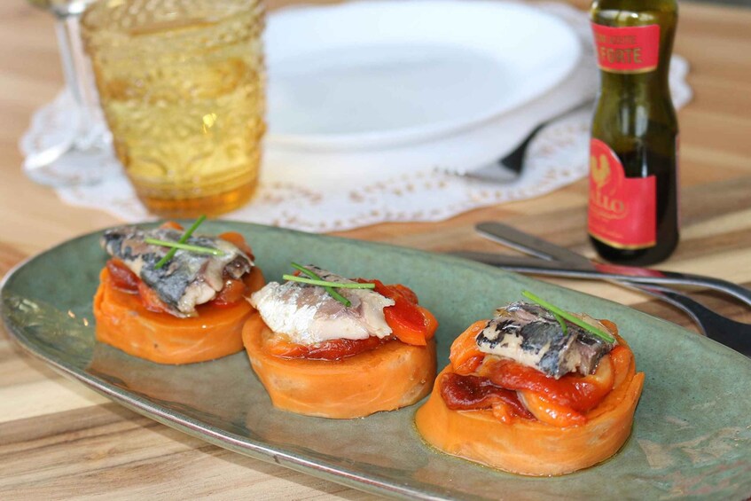 Picture 11 for Activity Carvoeiro/Portimão/Alvor: Wine Tour w/ Tasting, Tapas, Music