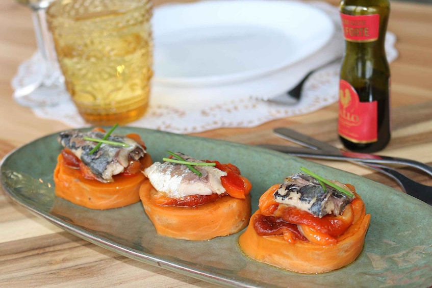 Picture 11 for Activity Carvoeiro/Portimão/Alvor: Wine Tour w/ Tasting, Tapas, Music