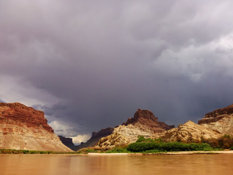 Full-Day Whitewater Rafting Trip Through Cataract Canyon