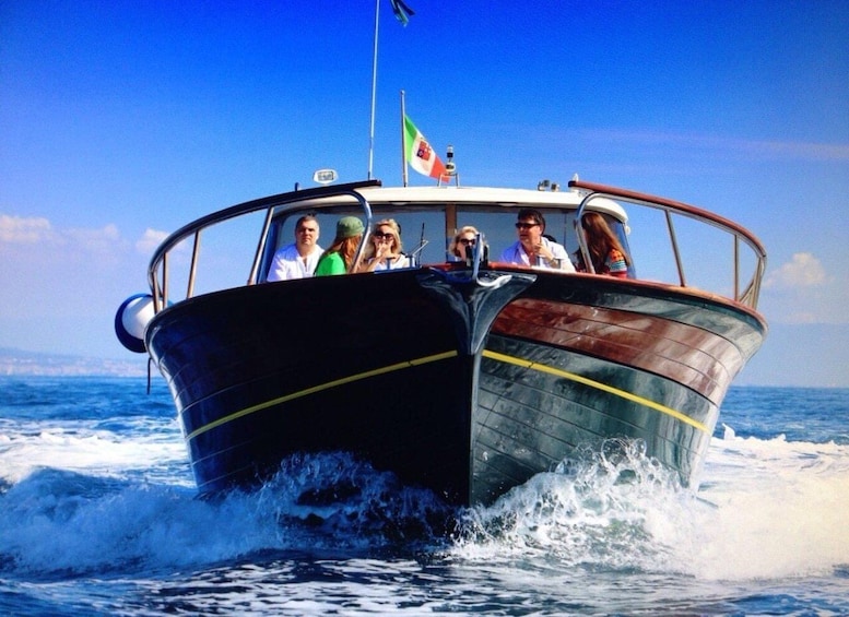 Picture 13 for Activity La Spezia: Sunset Boat Tour with Aperitivo and Snacks