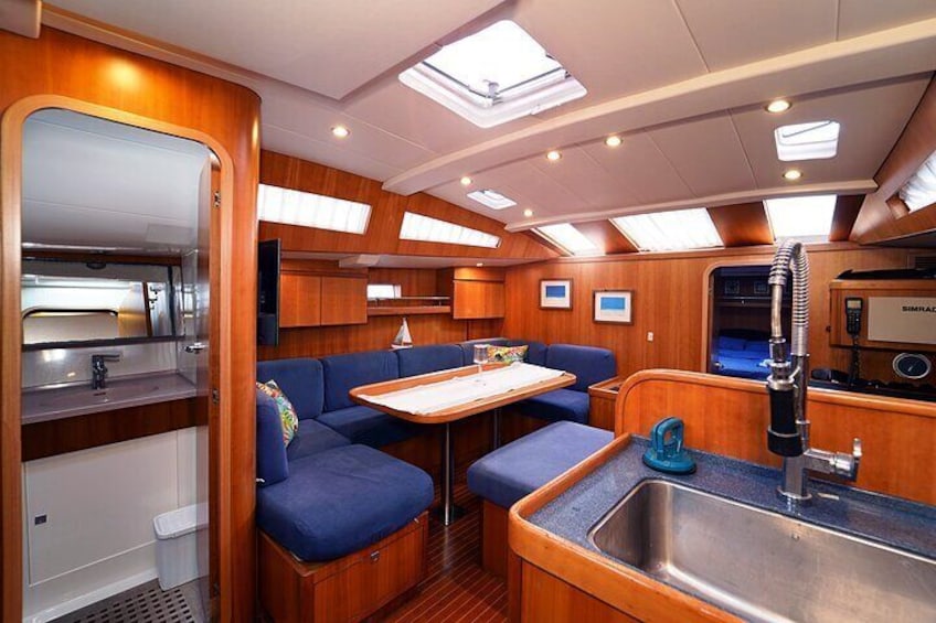Sunset or Afternoon Yacht tour in Barcelona with Drinks & snacks