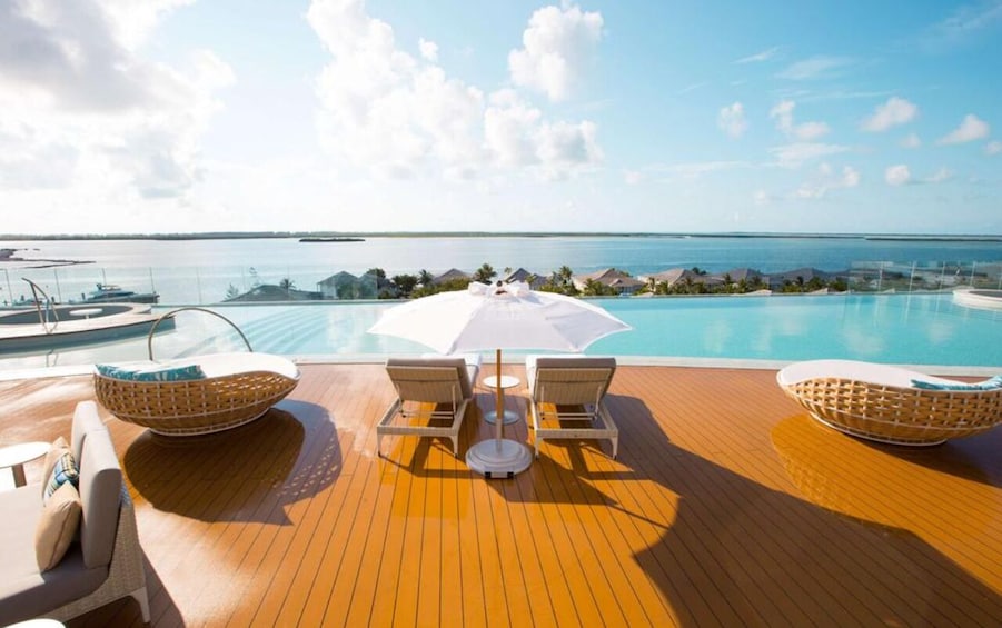 Bahamas Day Cruise with Hotel Pickup