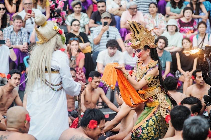 Skip The Line Tour: Uluwatu Temple and Kecak Fire Dance – Half Day
