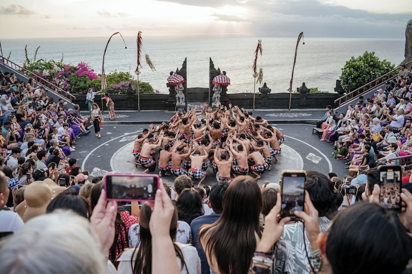 Skip The Line Tour: Uluwatu Temple and Kecak Fire Dance – Half Day
