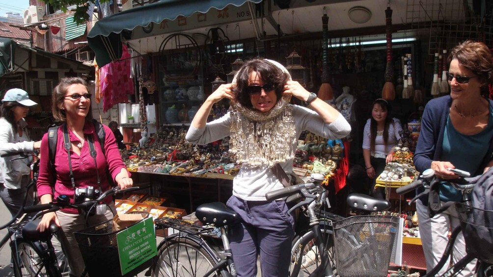 Picture 4 for Activity Full-Day Shanghai Classic Bike Tour