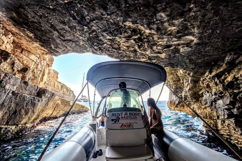 Picture 4 for Activity From Vis: Speedboat tour - Vis, Biševo & Blue Cave (private)