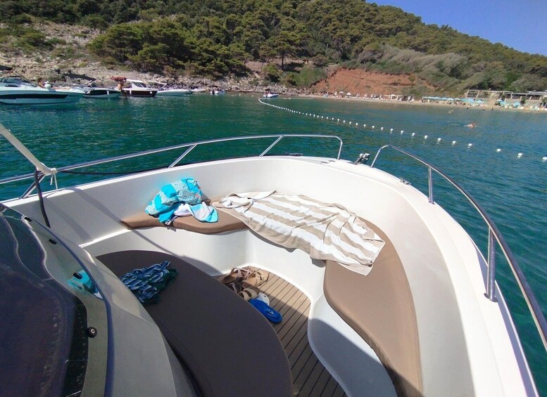 Picture 10 for Activity Dubrovnik: All-inclusive Islands and Caves Private Boat Tour