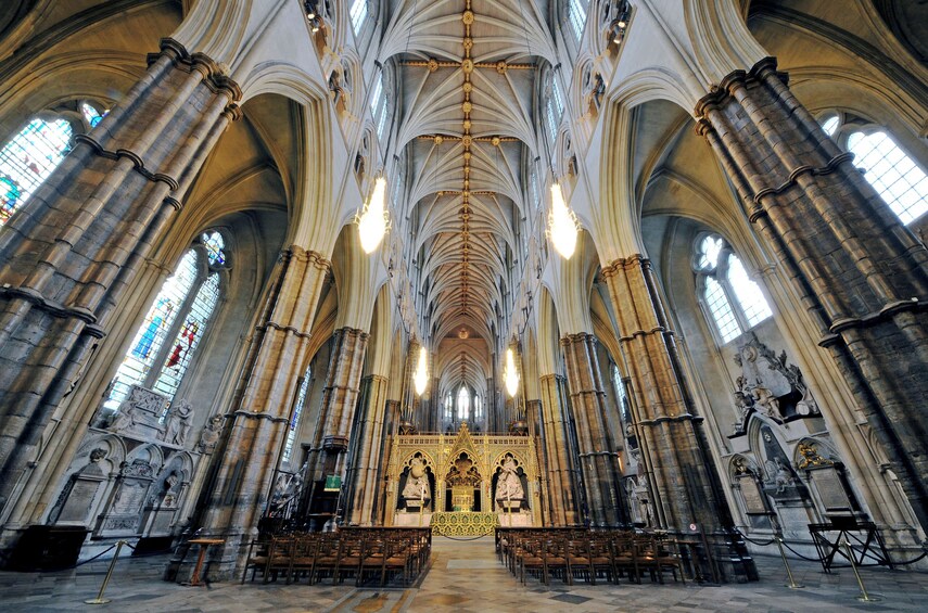 Priority Access Westminster Abbey Tour & Refreshments in Medieval Cellarium
