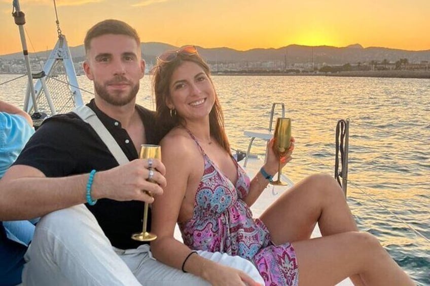 Luxury Catamaran sailing with welcome Drinks Tapas Max10-12Person