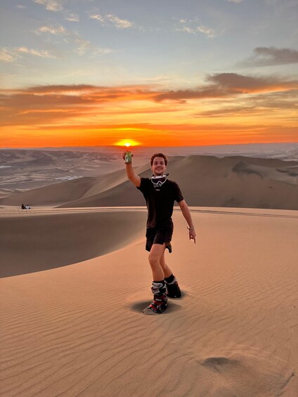 Picture 23 for Activity From Ica or Huacachina: Dune Buggy at Sunset & Sandboarding