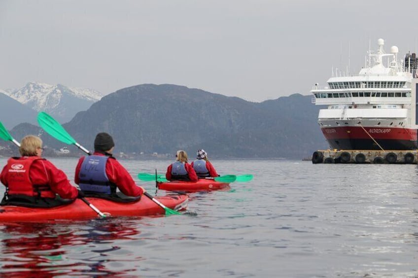 Sea Kayaking In Ålesund