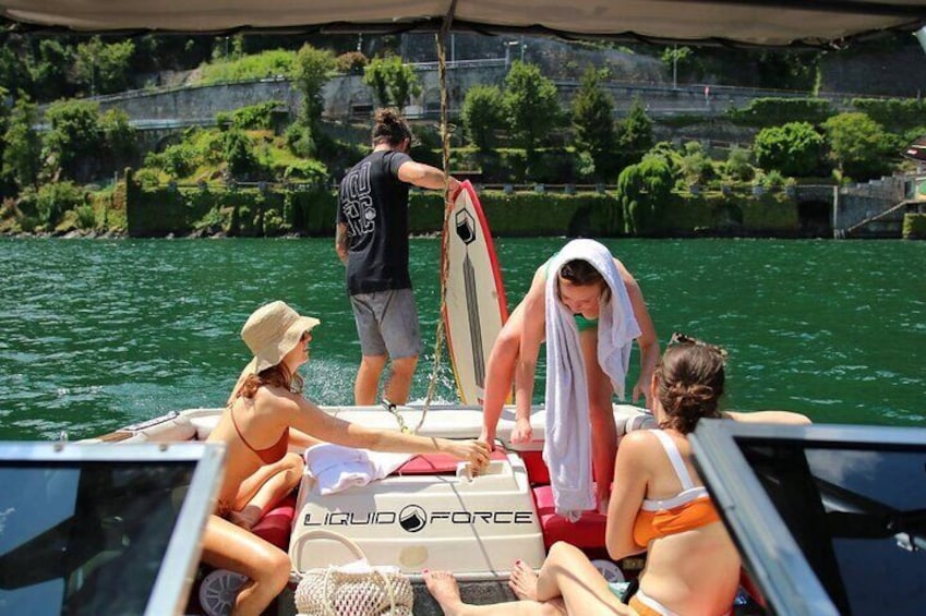 3 hours private wakeboarding boat activity and 45 min wakesurfing