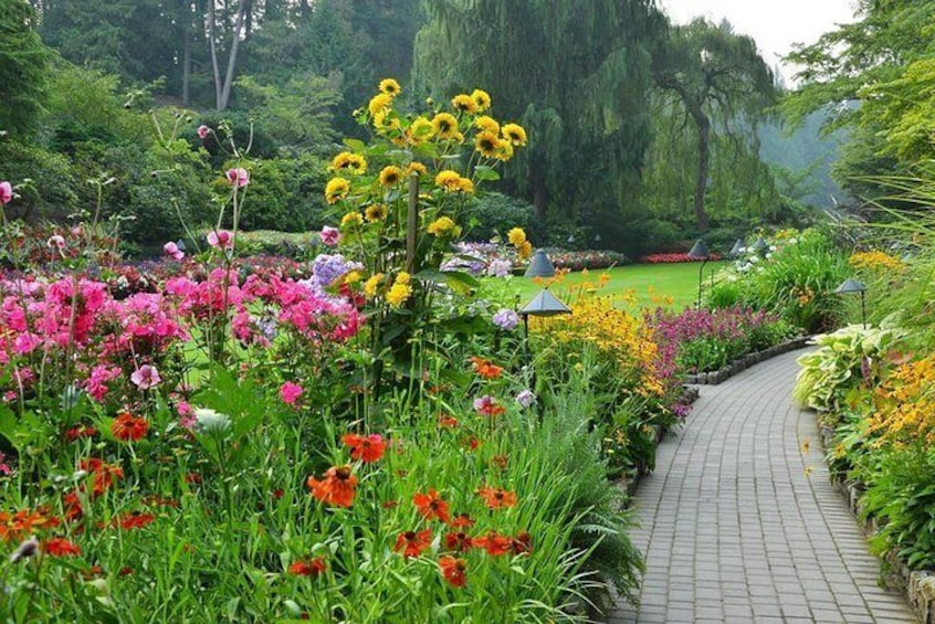 The Butchart Gardens Express Shuttle