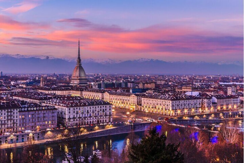 Turin : Private Custom Walking Tour With A Local Guide