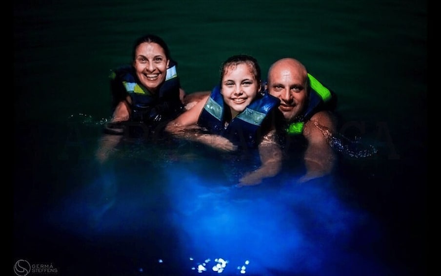Picture 2 for Activity Barú Day Tour: Mangroves, Snorkeling, Sunset & Plankton