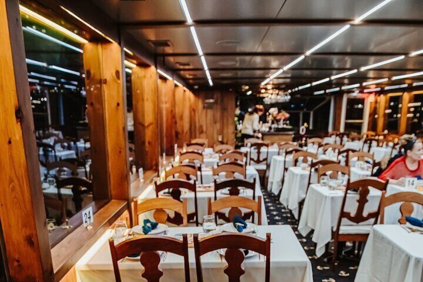 New York City Dinner Cruise with Live Music