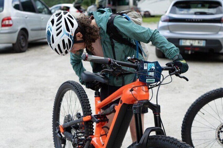 Discover the Formidable Lake of the Chamonix Valley by eBike
